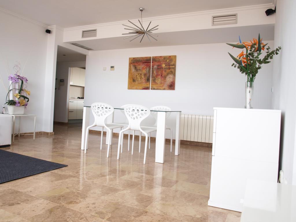 Ferienwohnung Apartup Opera Tower View Valencia Zimmer foto